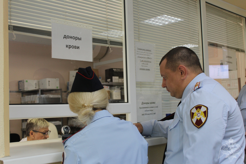 Вологодские росгвардейцы пополнили банк крови, приняв участие в акции «Спасибо, донор»