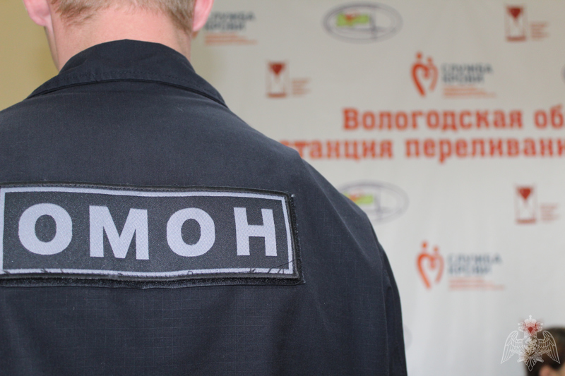 Вологодские росгвардейцы пополнили банк крови, приняв участие в акции «Спасибо, донор»