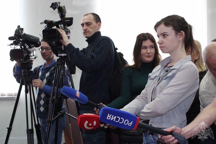 ДЕПАРТАМЕНТ ПО ВЗАИМОДЕЙСТВИЮ СО СМИ, ПРЕСС-СЛУЖБЫ ОКРУГОВ И ТЕРРИТОРИАЛЬНЫХ ОРГАНОВ РОСГВАРДИИ ПОЗДРАВЛЯЮТ КОЛЛЕГ-ТЕЛЕВИЗИОНЩИКОВ С ПРОФЕССИОНАЛЬНЫМ ПРАЗДНИКОМ