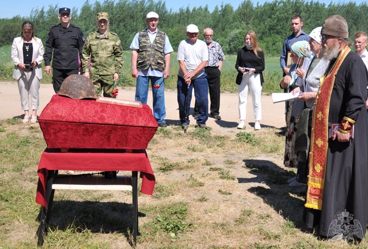 В Вологодской области росгвардейцы отдали воинские почести на похоронах останков земляка-красноармейца