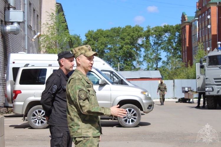 В Управлении Росгвардии по Вологодской области прошло праздничное мероприятие, посвященное Дню защиты детей 