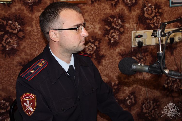 Сотрудники Росгвардии рассказали вологжанам в прямом эфире «Эхо Вологды» о проверке защищенности образовательных учреждений