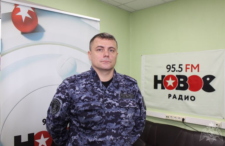Сотрудник  Росгвардии по Вологодской области стал гостем "Радио "Вологда"