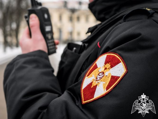 В Череповце сотрудники Росгвардии пресекли хищение товара из магазина