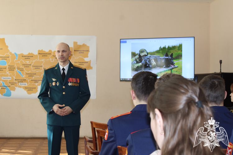 В Вологде открылась фотовыставка «Росгвардия. Мы на страже безопасности» в преддверии Дня войск национальной гвардии Российской Федерации