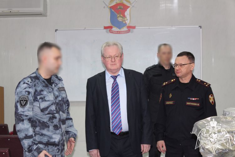 Вологжане передали росгвардейцам дополнительное оснащение для СВО 