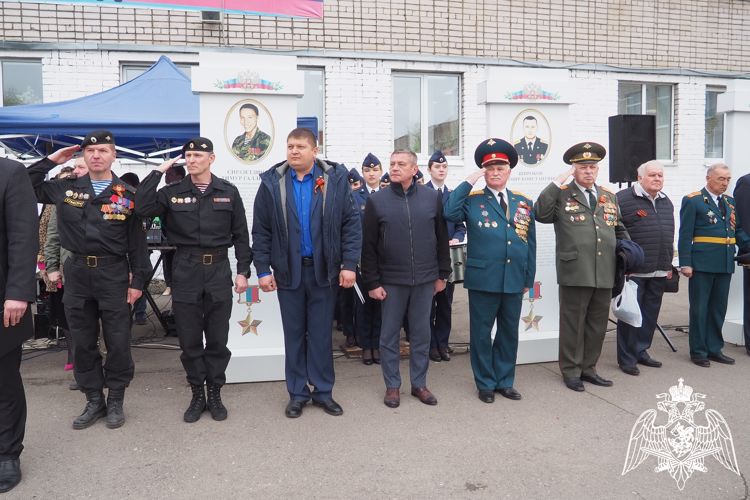 В Вологде кадеты подшефной школы Росгвардии стали участниками второго городского школьного парада ко Дню Победы