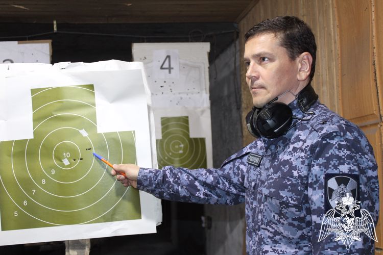 Росгвардейцы проверили работников подразделений ведомственной охраны и подразделений юридических лиц с особыми уставными задачами (ВИДЕО)