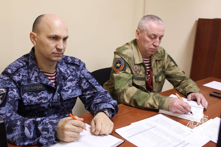 В Вологде росгвардейцы обсудили вопросы военно-патриотического воспитания детей и молодежи