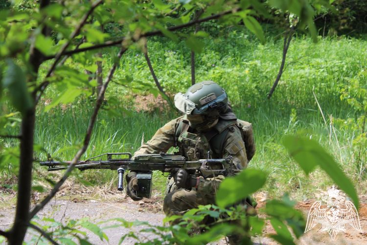 В Вологде сотрудники ОМОН «Вымпел» Росгвардии провели тактико-специальные тренировки (ВИДЕО)