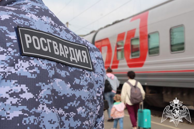 Сто вологодских юношей отправились служить в Северо-Западный округ Росгвардии