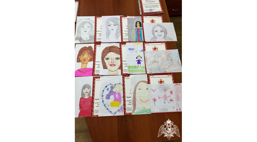 В Вологде росгвардейцы подвели итоги конкурса детских рисунков, посвященных Дню матери