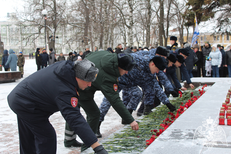 В Вологде росгвардейцы приняли участие в мероприятиях ко Дню неизвестного солдата