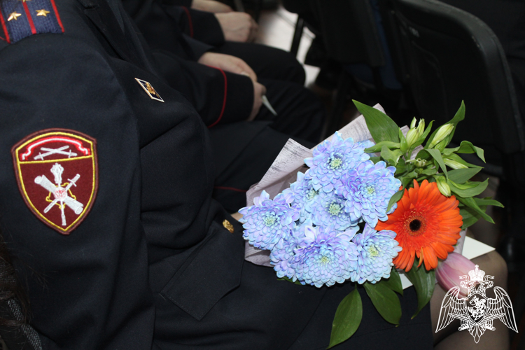 В Управлении Росгвардии по Вологодской области награждены сотрудники лицензионно-разрешительной работы
