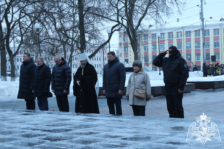 В Вологде росгвардейцы почтили память защитников Отечества, погибших при защите нашей страны и исполнении служебного долга