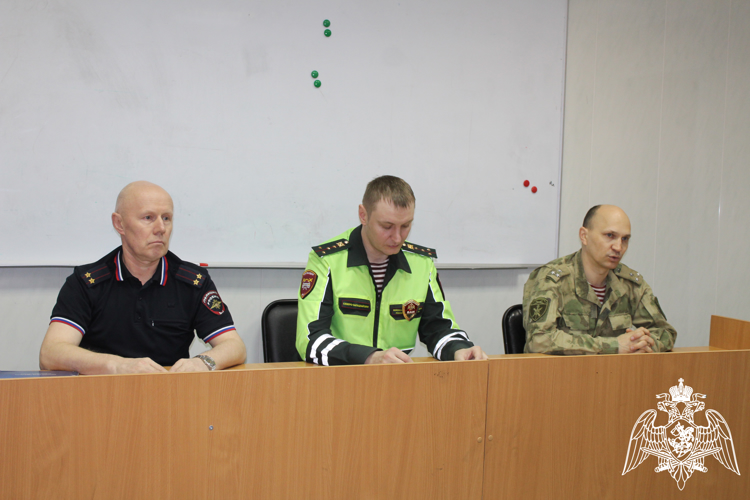 В Вологде росгвардейцы обсудили с коллегами из регионального ГИБДД вопросы безопасности дорожного движения