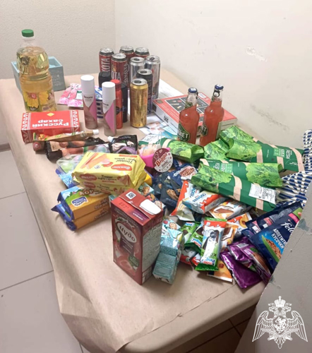 В Череповце росгвардейцы задержали семейную пару по подозрению в краже товара