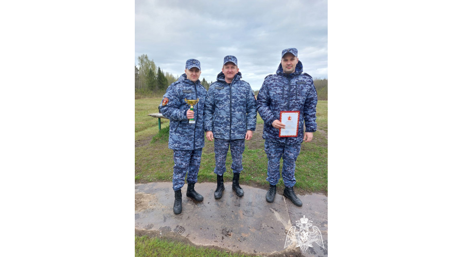 В Вологодской области прошел Чемпионат региональной Росгвардии по стрельбе из боевого ручного стрелкового оружия