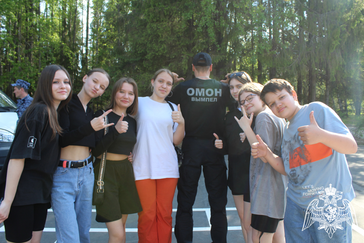 В Вологодской области росгвардейцы провели мероприятие для детей из Белгородской области (ВИДЕО)