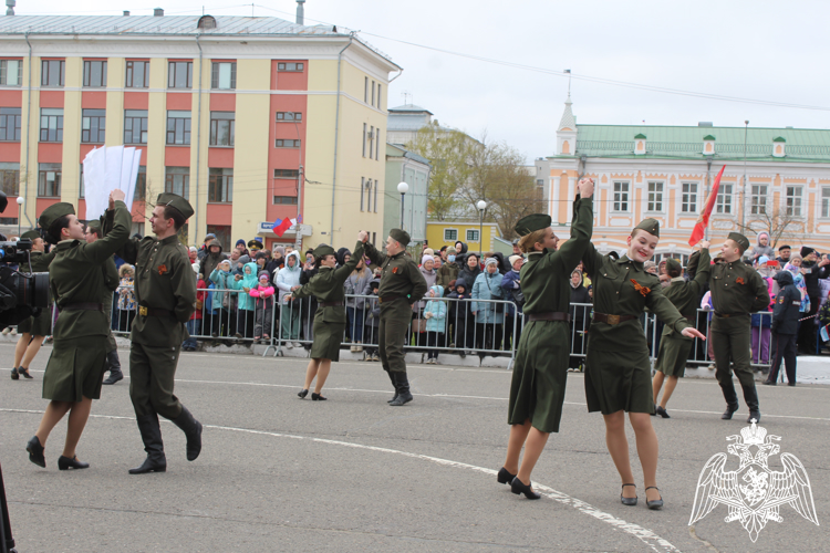 В Вологде руководство, сотрудники и военнослужащие региональной Росгвардии приняли участие в параде Победы