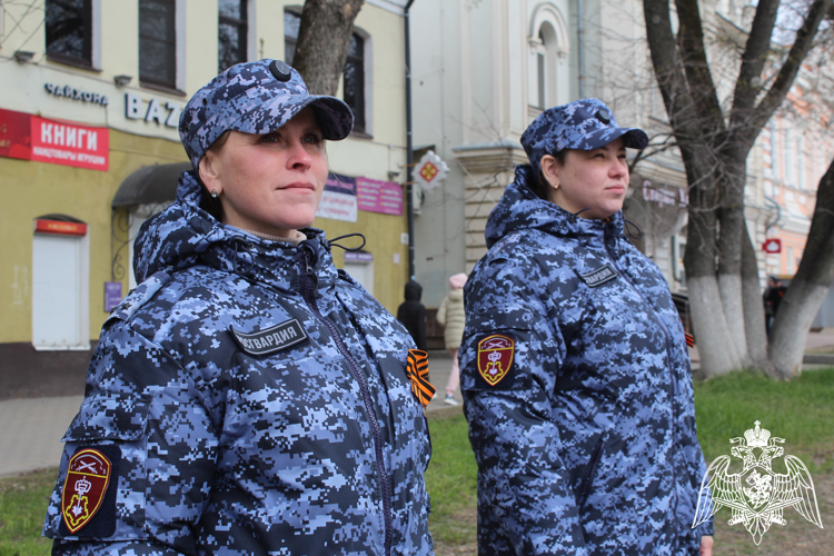 В Вологде руководство, сотрудники и военнослужащие региональной Росгвардии приняли участие в параде Победы