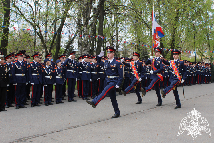В Вологде росгвардейцы приняли участие в традиционной кадетской перекличке подшефной школы
