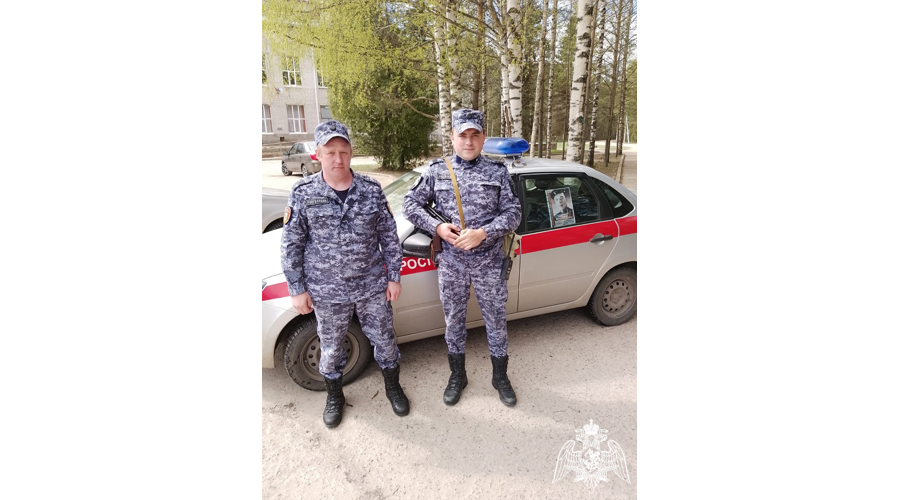 Росгвардейцы в Вологодской области присоединились к Всероссийской акции «Бессмертный автополк»