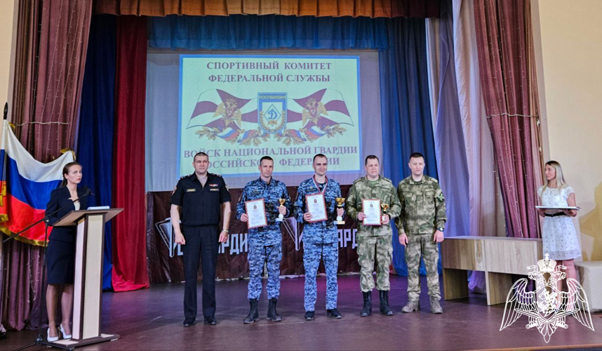 Вологодские росгвардейцы признаны одними из лучших стрелков на Чемпионате СЗО по стрельбе из боевого ручного стрелкового оружия
