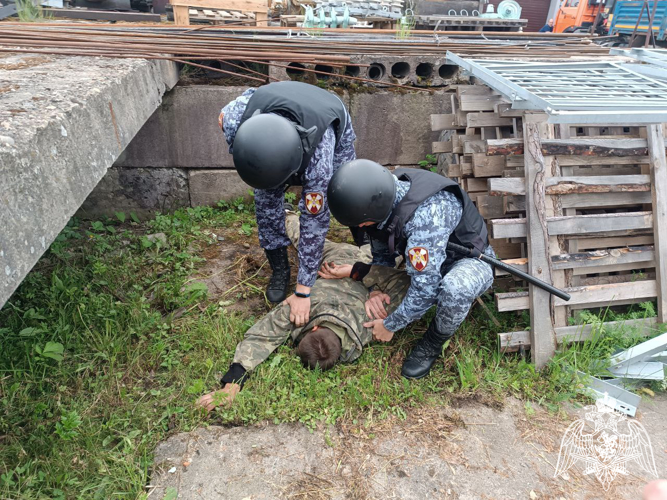 В Вологодской области определился лучший наряд группы задержания вневедомственной охраны региональной Росгвардии
