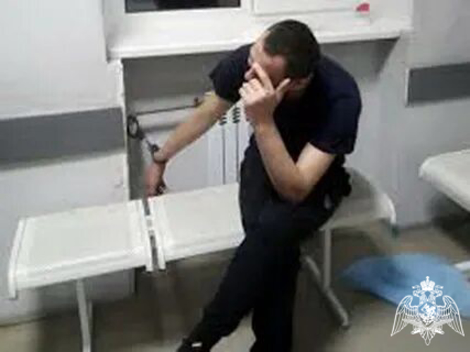 СОТРУДНИКИ ВНЕВЕДОМСТВЕННОЙ ОХРАНЫ ПРЕСЕКЛИ ДЕЙСТВИЯ ДЕБОШИРА В ОДНОМ ИЗ МЕДИЦИНСКИХ УЧРЕЖДЕНИЙ ВОЛОГДЫ