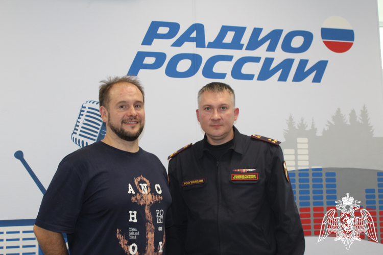 Изменения в законодательстве по обороту оружия и безопасное проведение охоты обсудили вологодские росгвардейцы в эфире «Радио России»