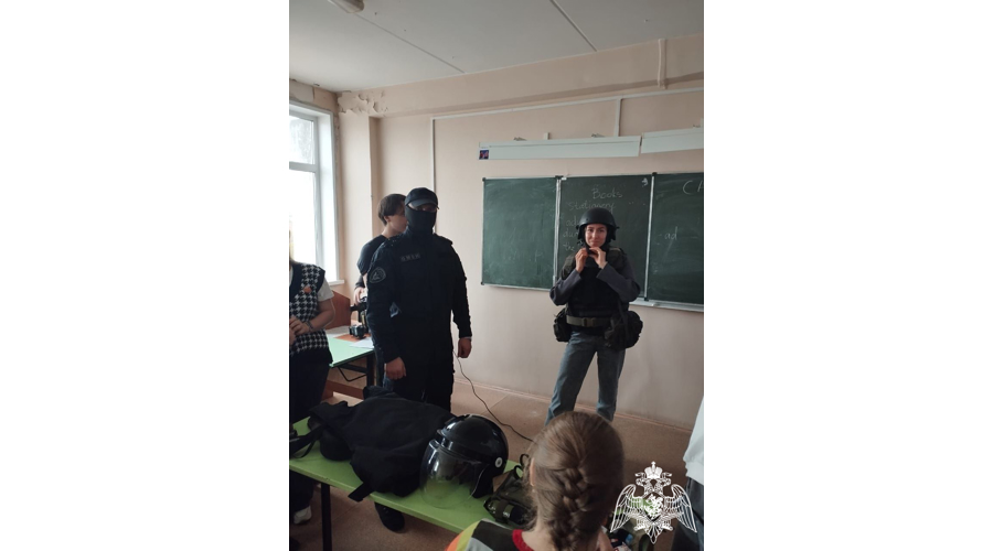 О специфике психологического сопровождения росгвардейцев поговорили сотрудники ОМОН «Титан» со студентами Череповецкого государственного университета