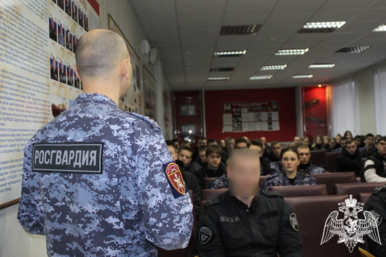 Студенты вологодских колледжей познакомились с работой региональной Росгвардии
