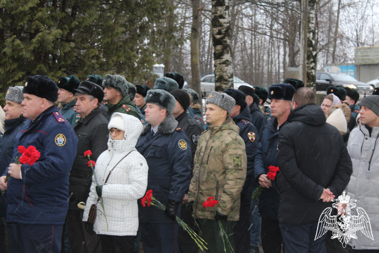 В Вологде росгвардейцы приняли участие в памятном мероприятии, посвященном Дню полного освобождения Ленинграда от фашистской блокады