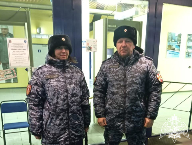 Сотрудники Росгвардии обеспечили безопасность хоккейного матча «Северсталь» - «ЦСКА» в Череповце