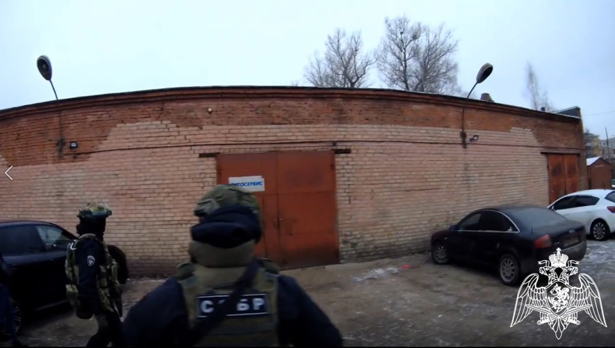 Сотрудники СОБР «Дружина» оказали силовое сопровождение в задержании граждан, подозреваемых в похищении человека (ВИДЕО)