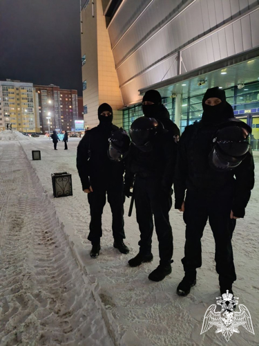 Сотрудники Росгвардии обеспечили безопасность хоккейного матча «Северсталь» - «Локомотив» в Череповце