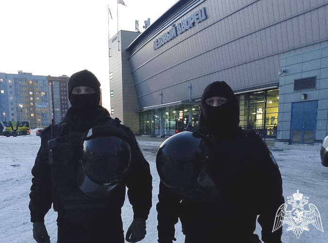 Сотрудники Росгвардии обеспечили безопасность хоккейного матча «Северсталь» - «Торпедо» в Череповце