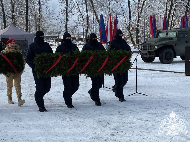 В Вологде и Череповце росгвардейцы приняли участие в мероприятиях, посвященных Дню памяти о россиянах, исполнявших служебный долг за пределами Отечества
