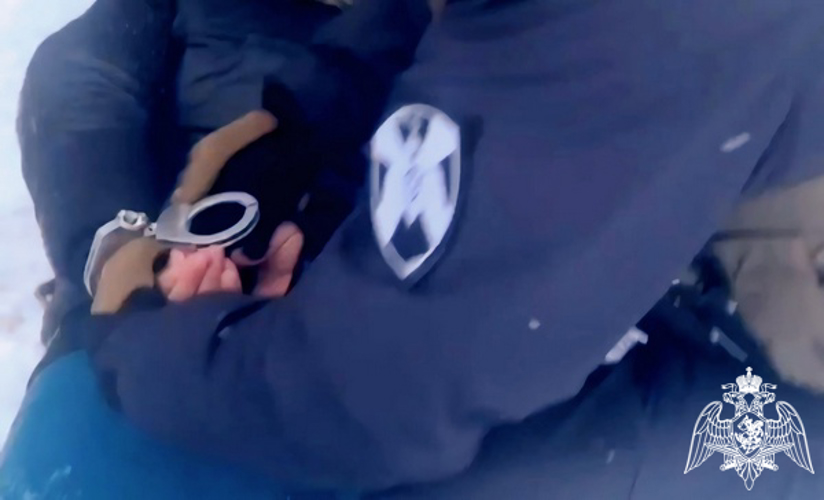 В Вологодской области при поддержке СОБР «Дружина» задержан мужчина, подозреваемый в реализации немаркированной алкогольной и табачной продукци
