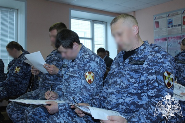 Вологодские росгвардейцы и учащиеся «Гвардейской смены» стали участниками «Диктанта Победы»