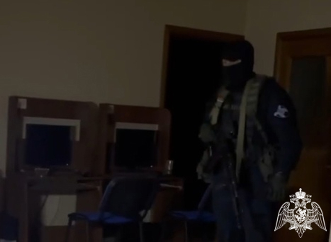 В Череповце при поддержке ОМОН «Титан» пресечена незаконная игорная деятельность