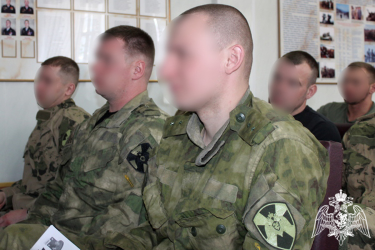 Вологодские росгвардейцы приняли участие в лекции Российского общества «Знание»