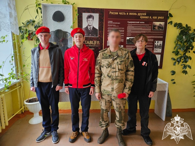 Сотрудники ОМОН «Вымпел» Управления Росгвардии по Вологодской области почтили память сослуживца, погибшего при исполнении служебного долга