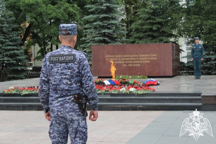Росгвардейцы в Вологде приняли участие в акции «Вахта памяти»