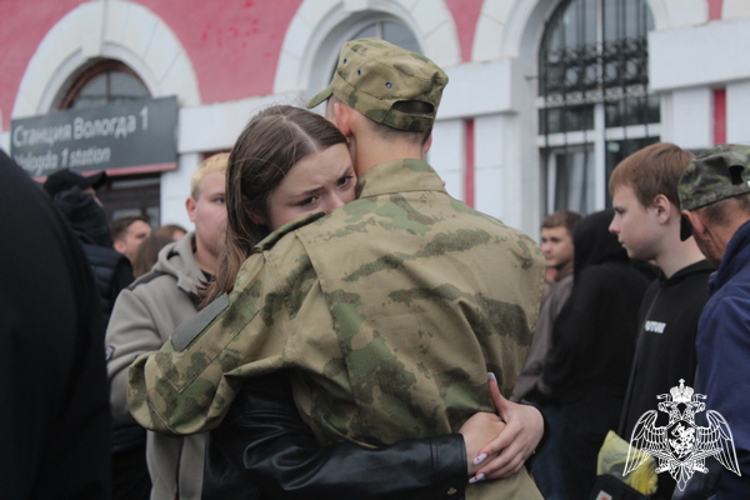 Вологодские призывники направились на службу в воинские части Росгвардии (ВИДЕО)