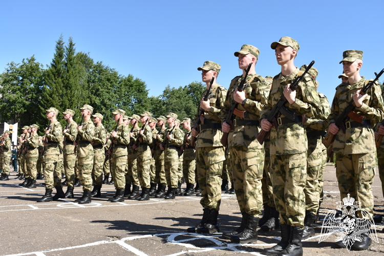 Вологжане приняли военную присягу в Центре подготовки личного состава Северо-Западного округа Росгвардии