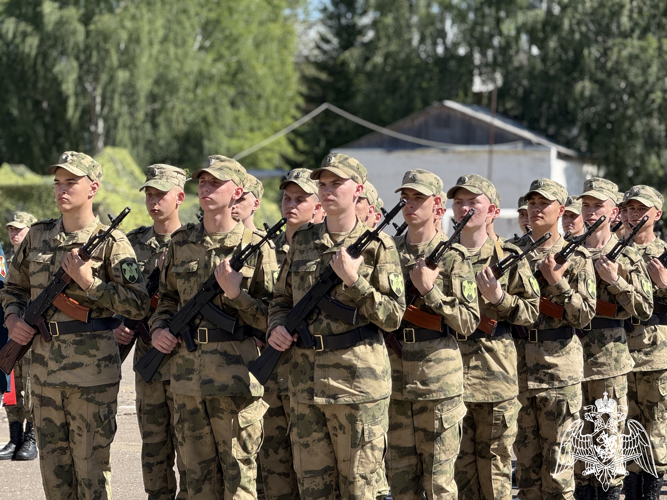 Вологжане приняли военную присягу в Центре подготовки личного состава Северо-Западного округа Росгвардии