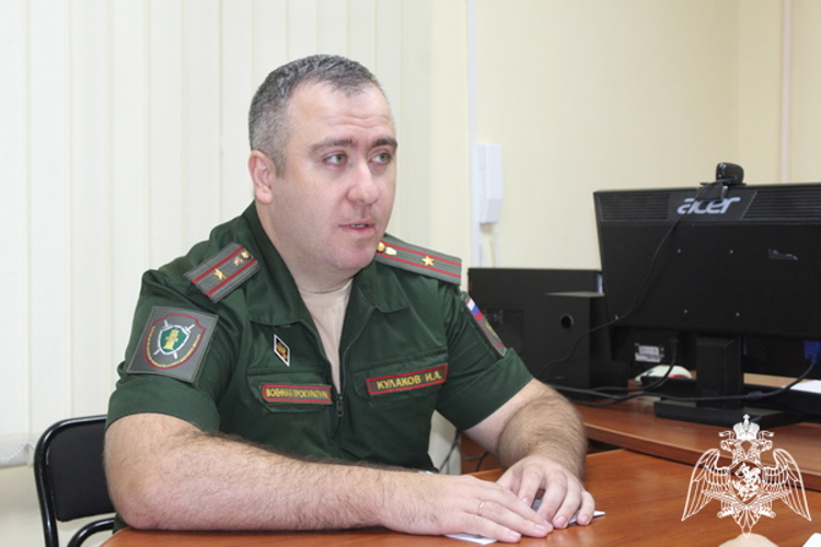 Представитель военной прокуратуры Вологодского гарнизона провел с росгвардейцами специальное занятие