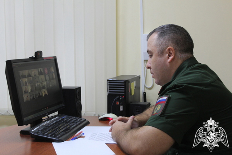 Представитель военной прокуратуры Вологодского гарнизона провел с росгвардейцами специальное занятие